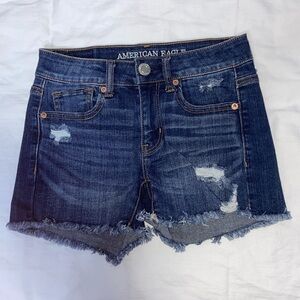 Women’s American Eagle distressed‎ cut off midi stretchy shorts size 0